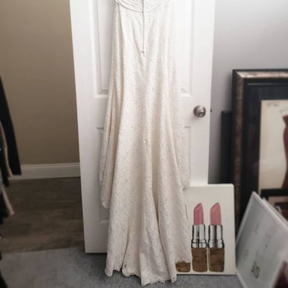 David's Bridal Wedding dress Style VW9469 - Picture 8 of 8